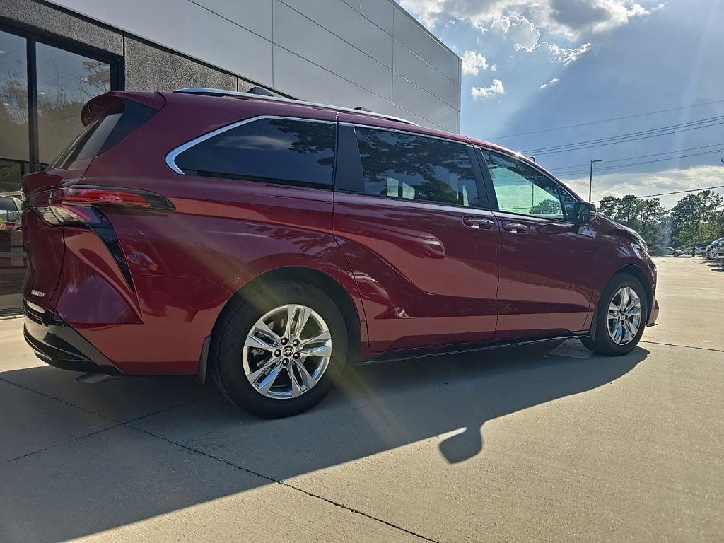 صورة 3 لـ 2025 Toyota SIENNA LIMITED