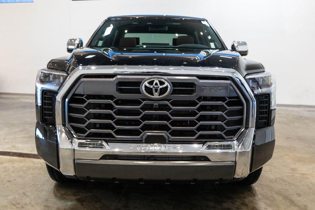 TOYOTA TUNDRA - 2
