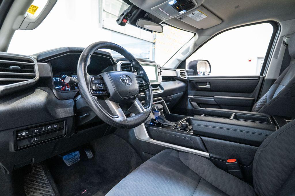 TOYOTA TUNDRA - 4