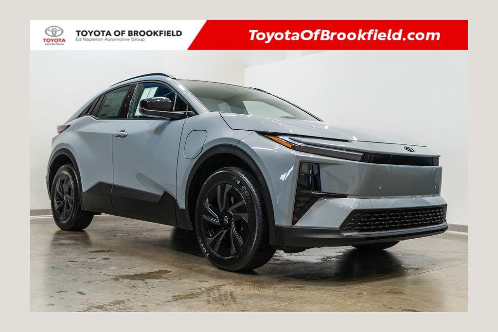 New 2026 Toyota C-HR SE