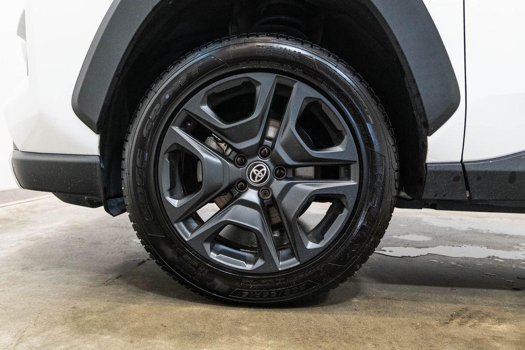 2024 Toyota RAV4 ADVENTURE — фото 11