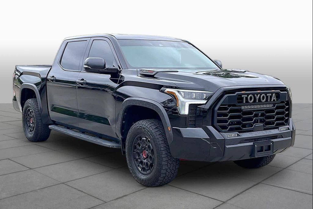 TOYOTA TUNDRA - 3