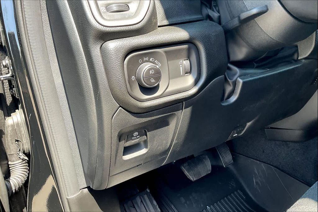 2026 RAM 1500 WARLOCK CREW CAB 4X4 5'7' BOX 缩略图 18