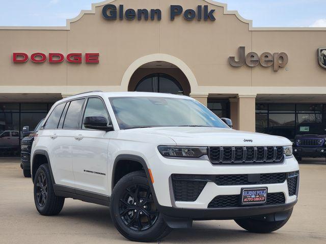 New 2026 Jeep Grand Cherokee Laredo