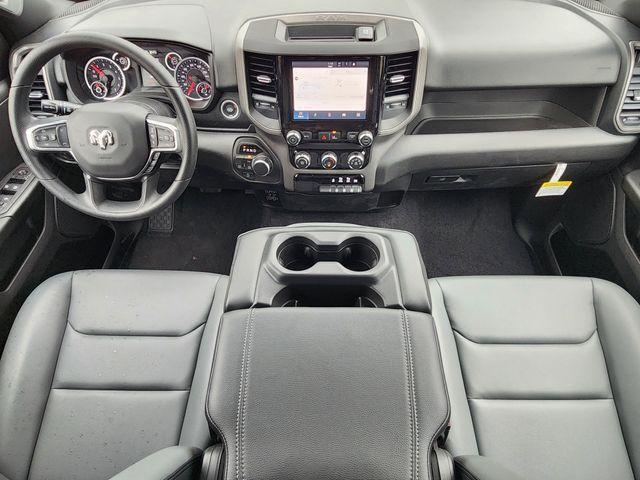 صورة مصغرة 18 لـ 2026 RAM 1500 TRADESMAN