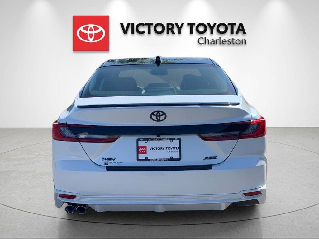 TOYOTA CAMRY - 4