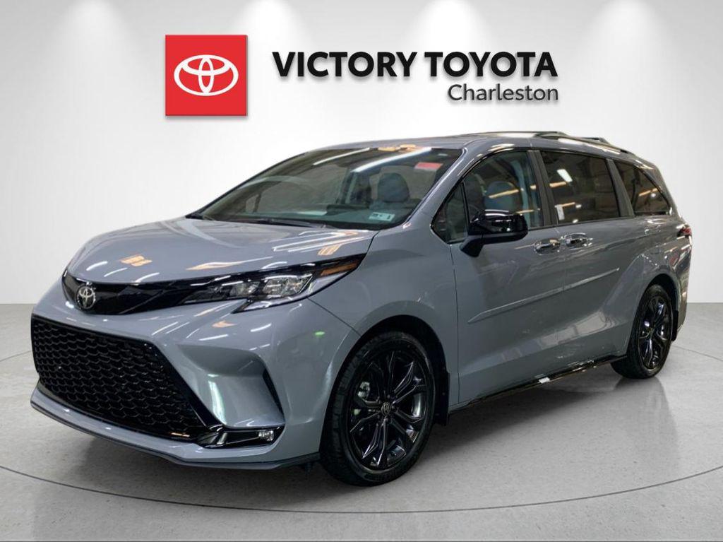 New 2026 Toyota Sienna XSE 7 Passenger