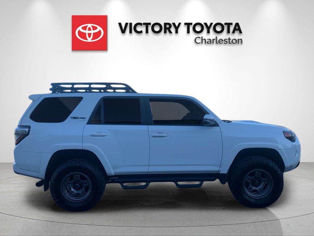 TOYOTA 4RUNNER - 6