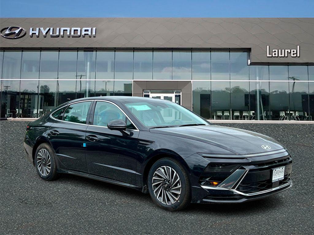 New 2026 Hyundai SONATA Hybrid Limited