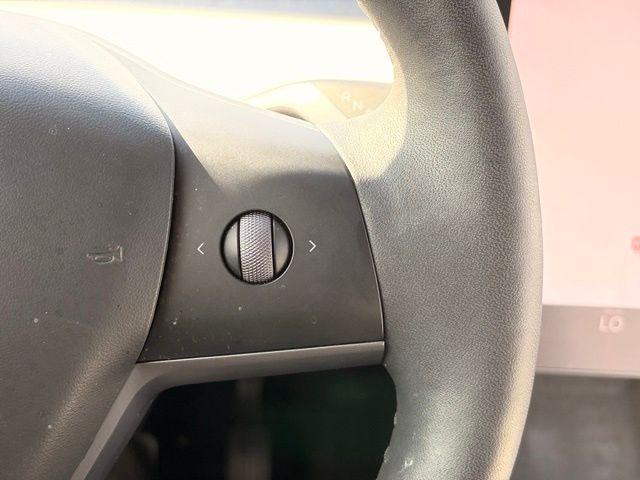 2024 Tesla MODEL Y LONG RANGE — миниатюра 12