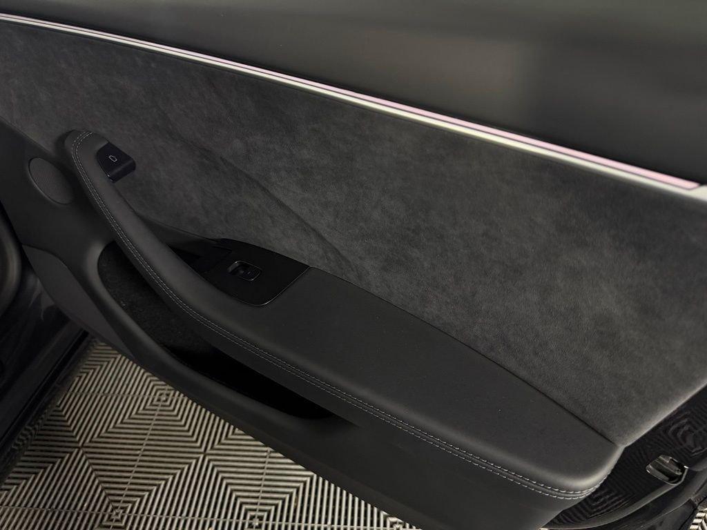 صورة مصغرة 33 لـ 2025 Tesla MODEL 3 LONG RANGE