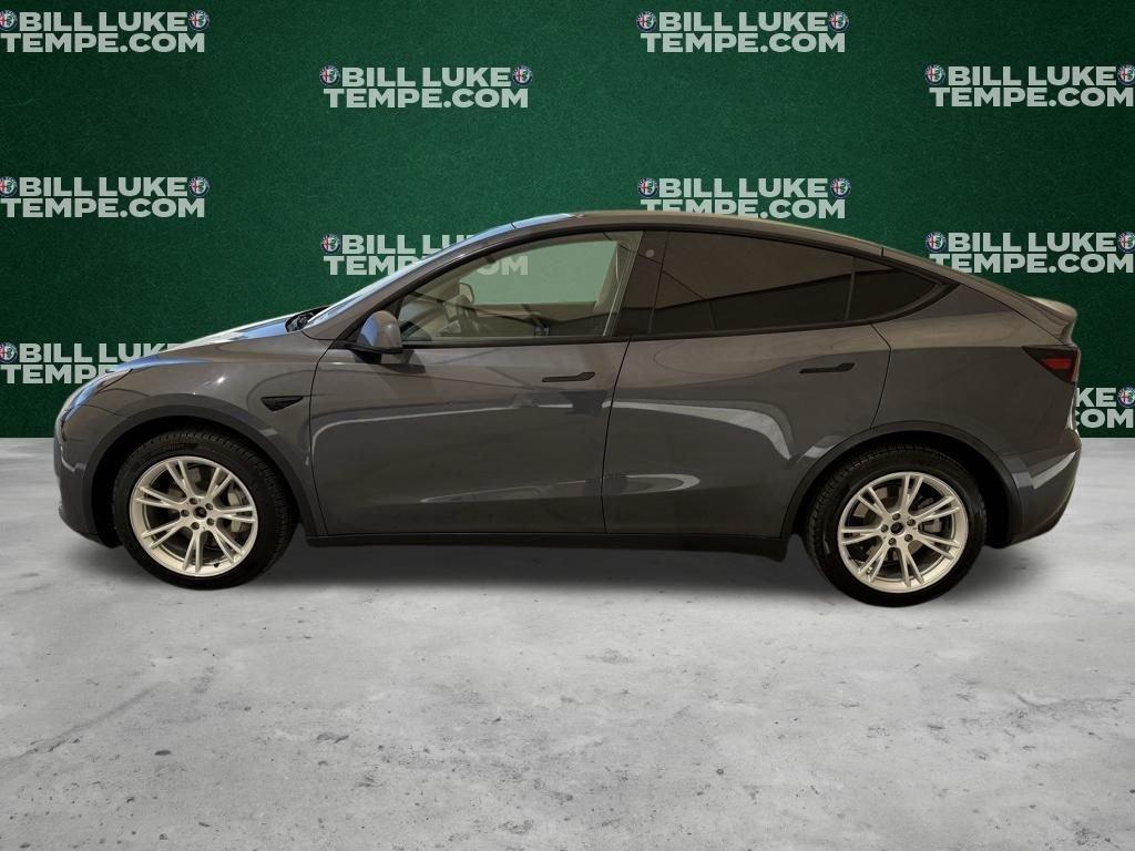 TESLA MODEL Y LONG RANGE - 8
