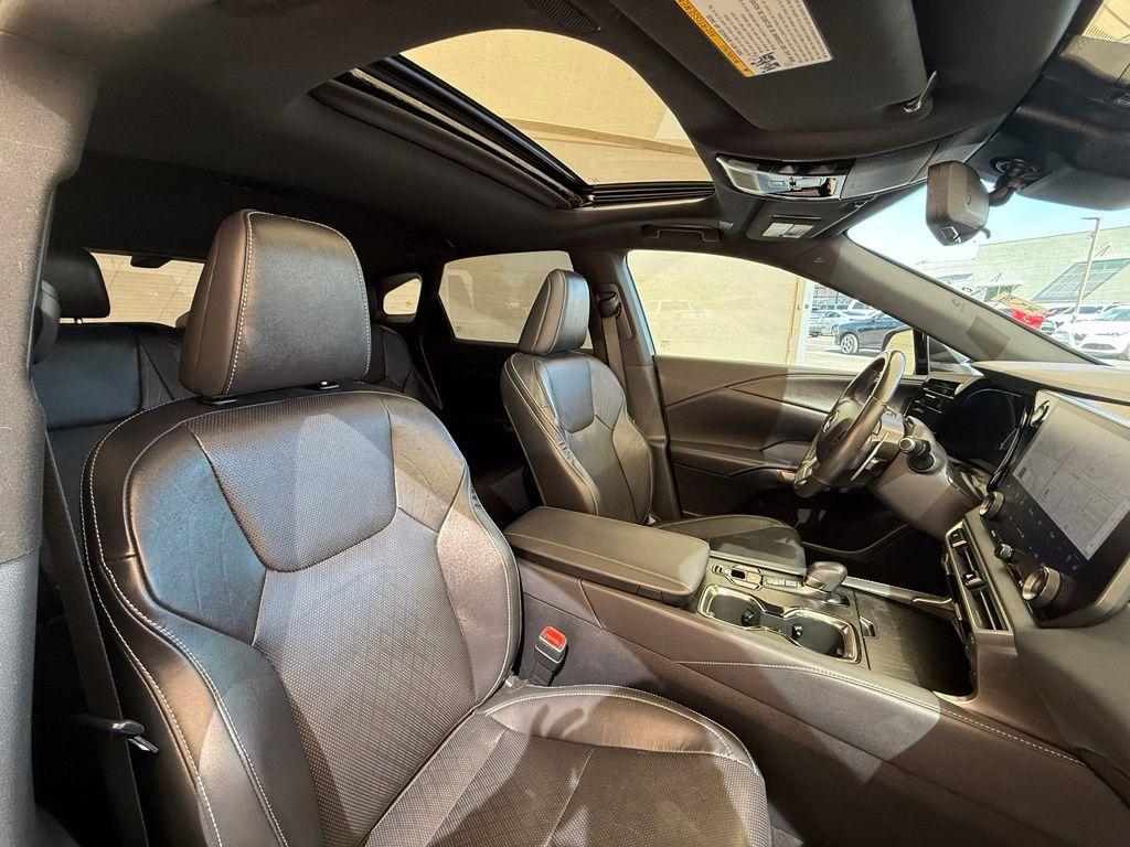 صورة 14 لـ 2023 Lexus RX 350 PREMIUM PLUS