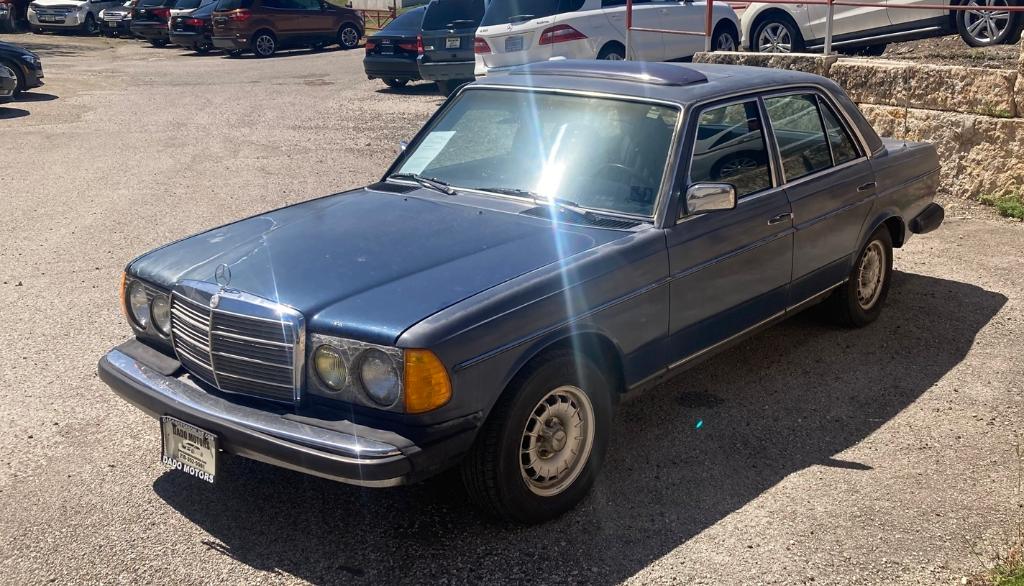 1985 Mercedes-Benz E-Class