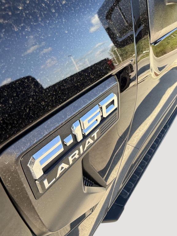 FORD F-150 LARIAT - 4