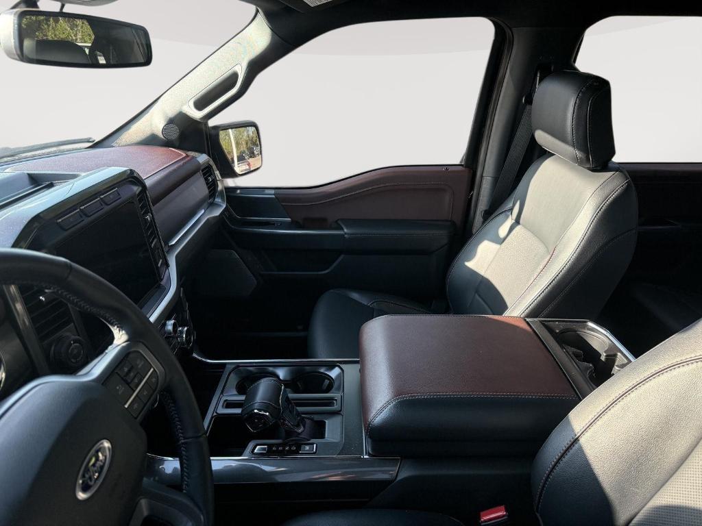 FORD F-150 LARIAT - 9