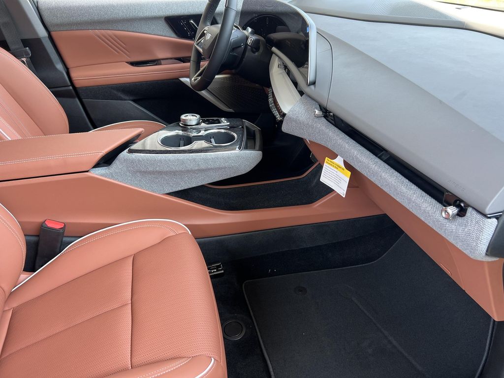 2027 Cadillac OPTIQ PREMIUM SPORT 缩略图 24