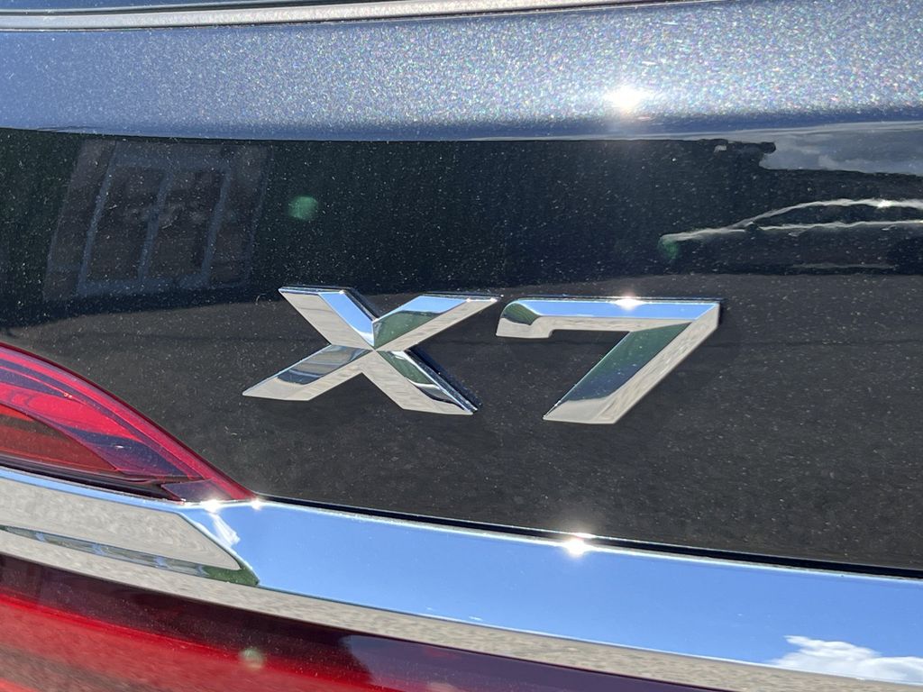 صورة 9 لـ 2022 BMW X7 XDRIVE40I
