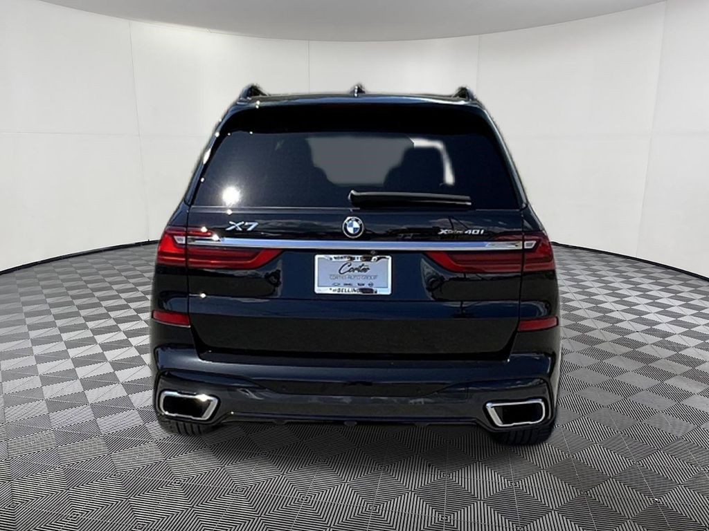 صورة 5 لـ 2022 BMW X7 XDRIVE40I