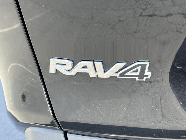 TOYOTA RAV4 - 9