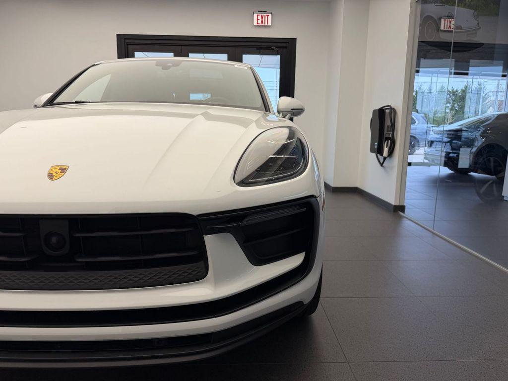 2026 Porsche MACAN — миниатюра 25