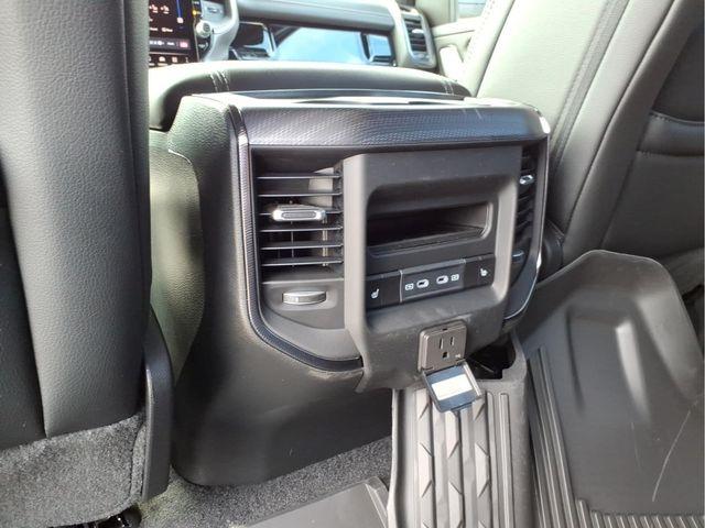 2026 RAM 1500 REBEL 照片 10