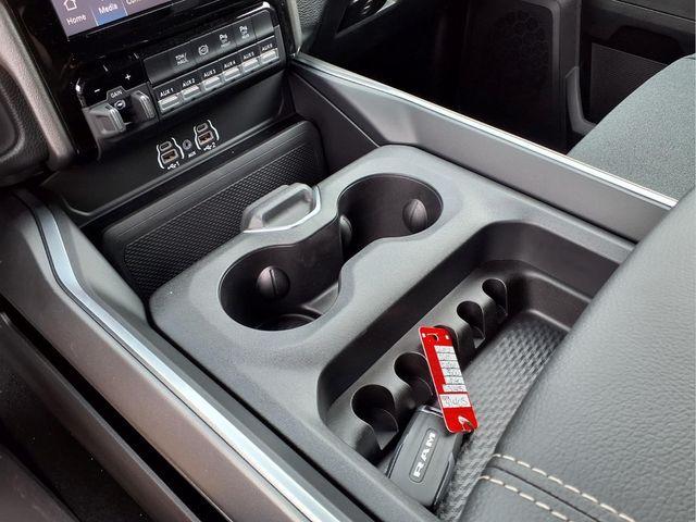 صورة 8 لـ 2026 RAM 3500 BIG HORN
