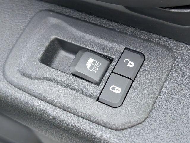 صورة مصغرة 30 لـ 2026 RAM 2500 TRADESMAN
