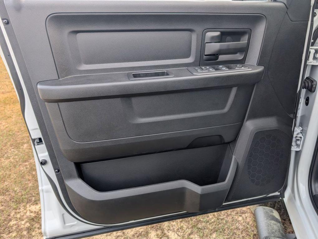 صورة 9 لـ 2026 RAM 2500 TRADESMAN
