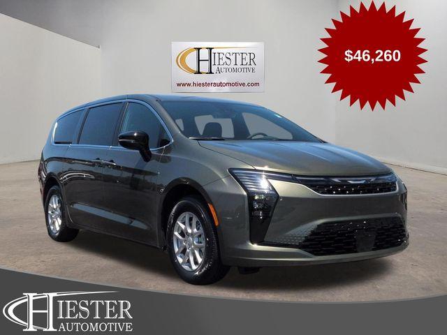 New 2027 Chrysler Pacifica SELECT
