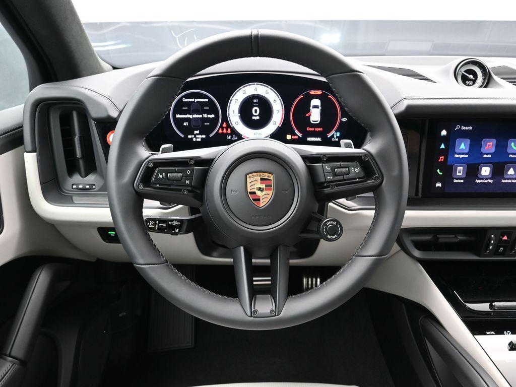 صورة مصغرة 20 لـ 2026 Porsche CAYENNE GTS