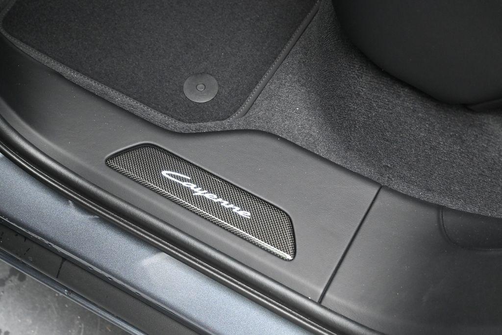 صورة مصغرة 18 لـ 2026 Porsche CAYENNE GTS