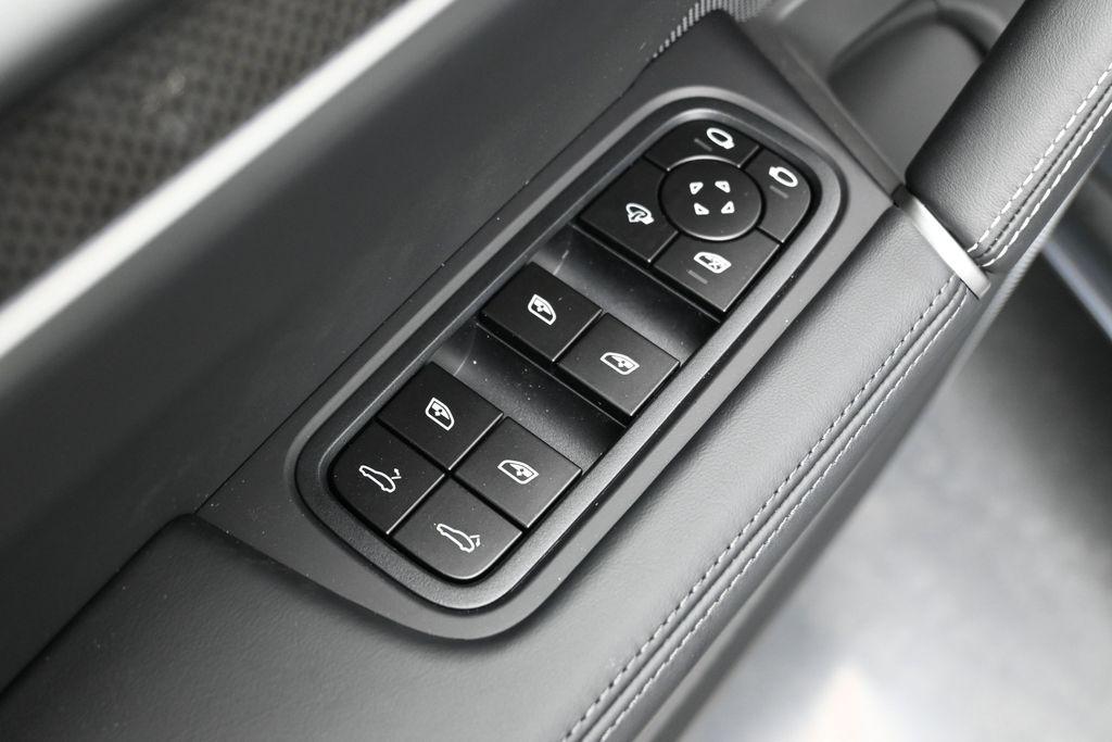 صورة 9 لـ 2026 Porsche CAYENNE GTS