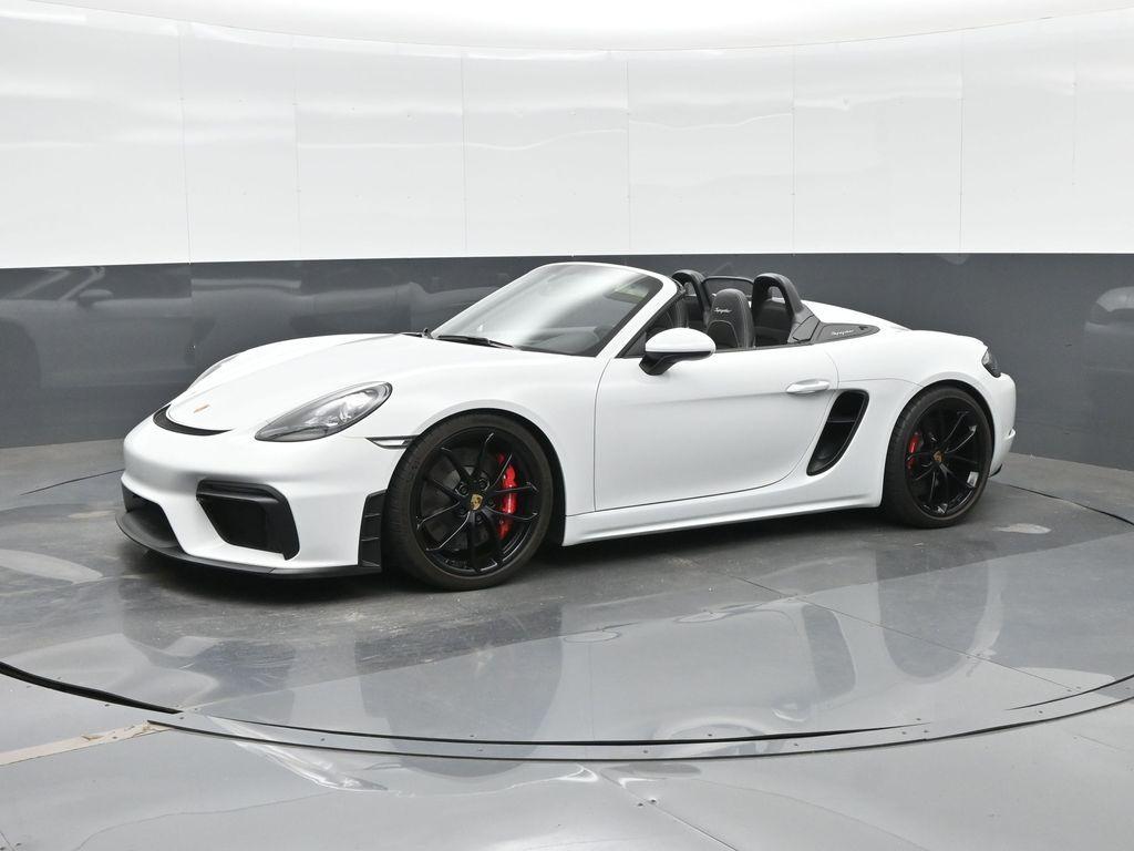 صورة 1 لـ 2022 Porsche 718 SPYDER BASE