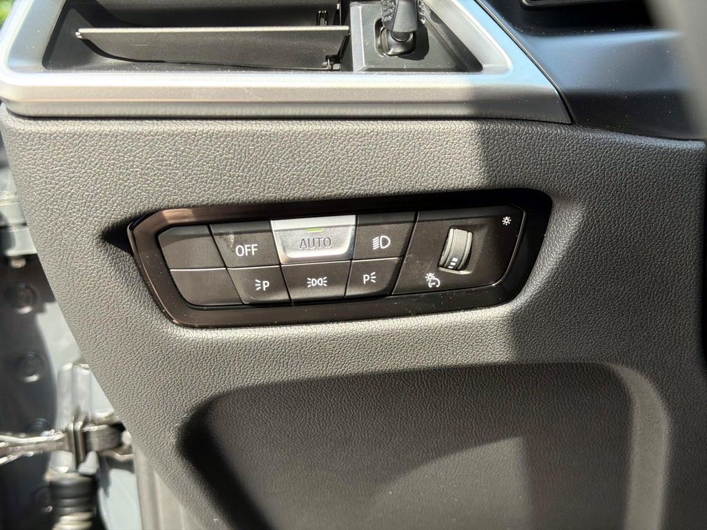 2026 BMW 330 330I — миниатюра 30