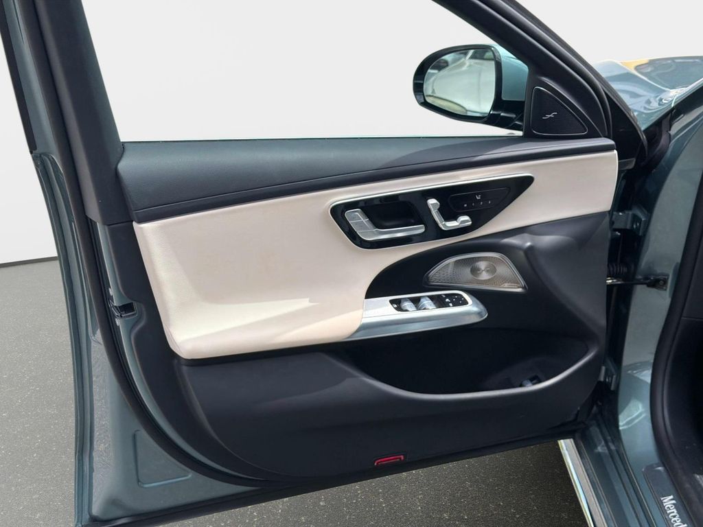 صورة مصغرة 16 لـ 2025 Mercedes-BENZ E-CLASS