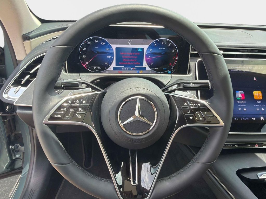 صورة مصغرة 24 لـ 2025 Mercedes-BENZ E-CLASS