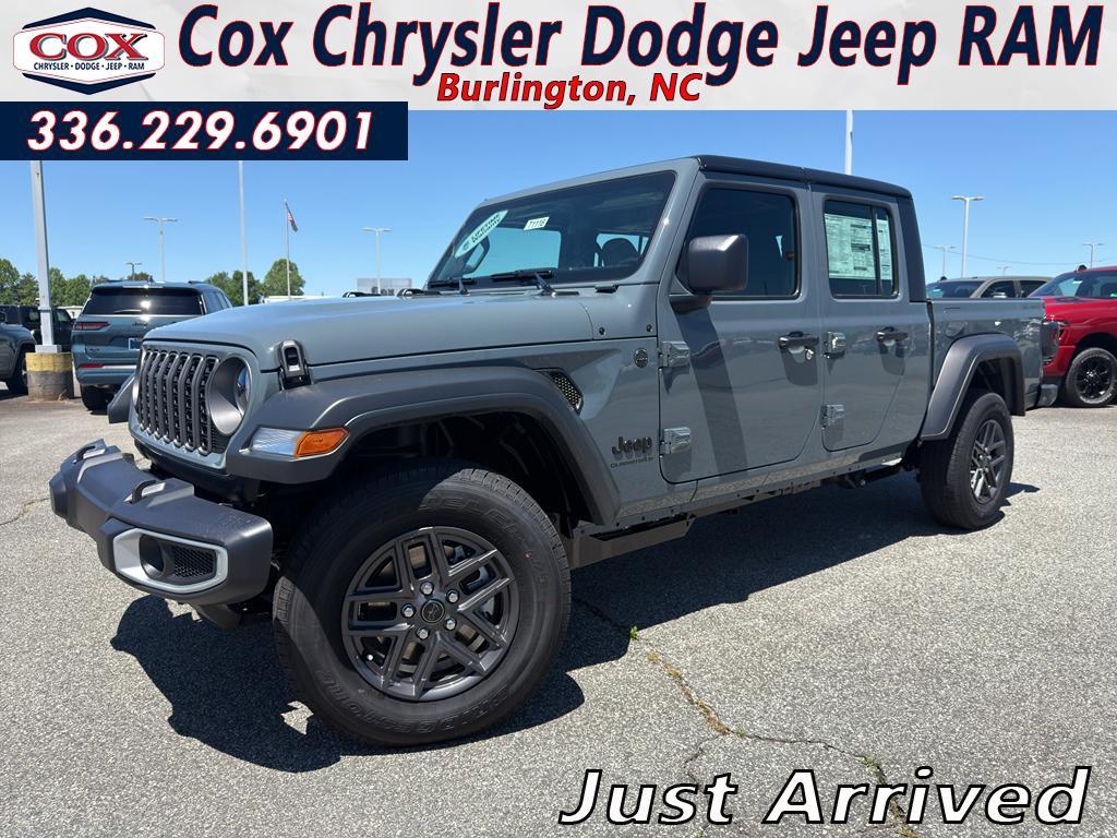 New 2026 Jeep Gladiator Sport