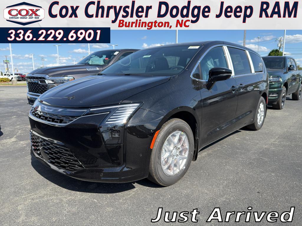 New 2027 Chrysler Pacifica SELECT