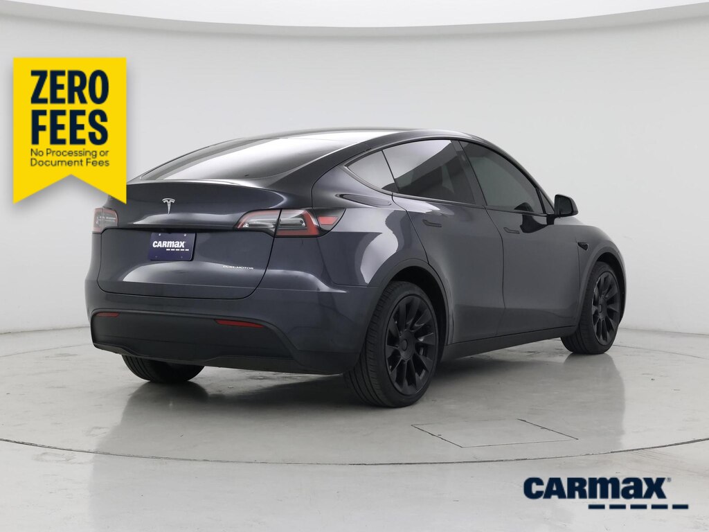 TESLA MODEL Y LONG RANGE - 10