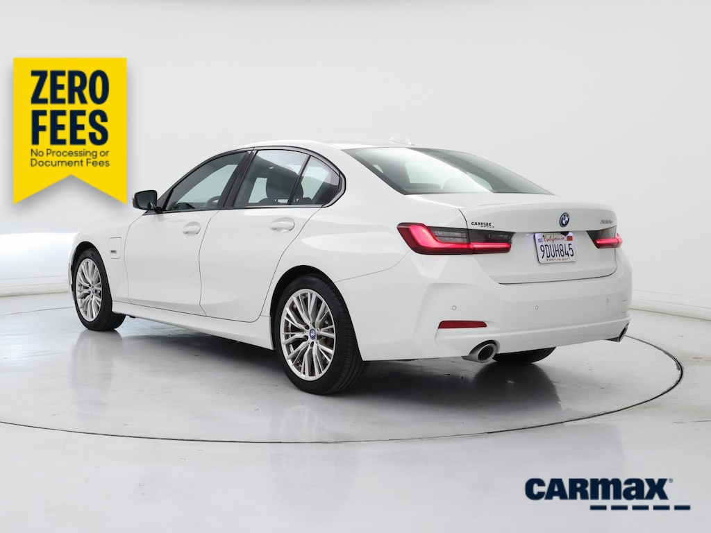 2023 BMW 330E 照片 2