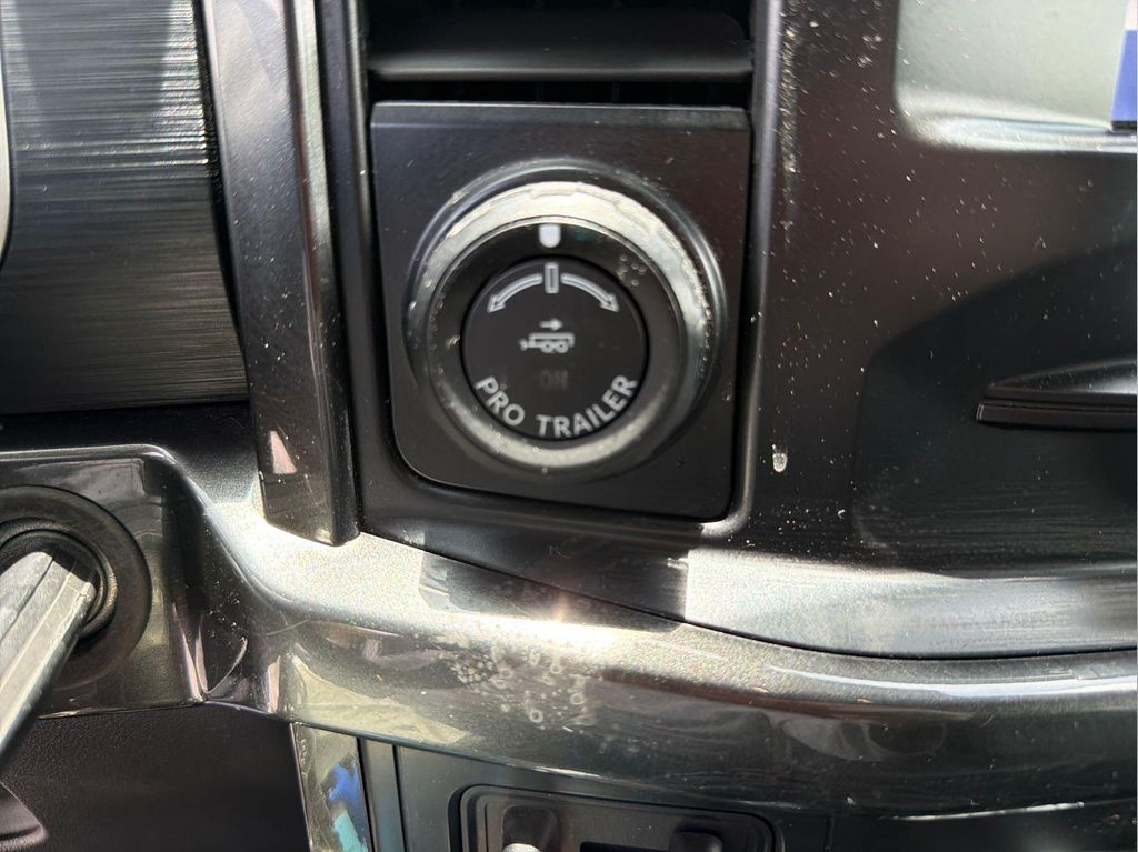 صورة مصغرة 20 لـ 2021 FORD F-150 XLT