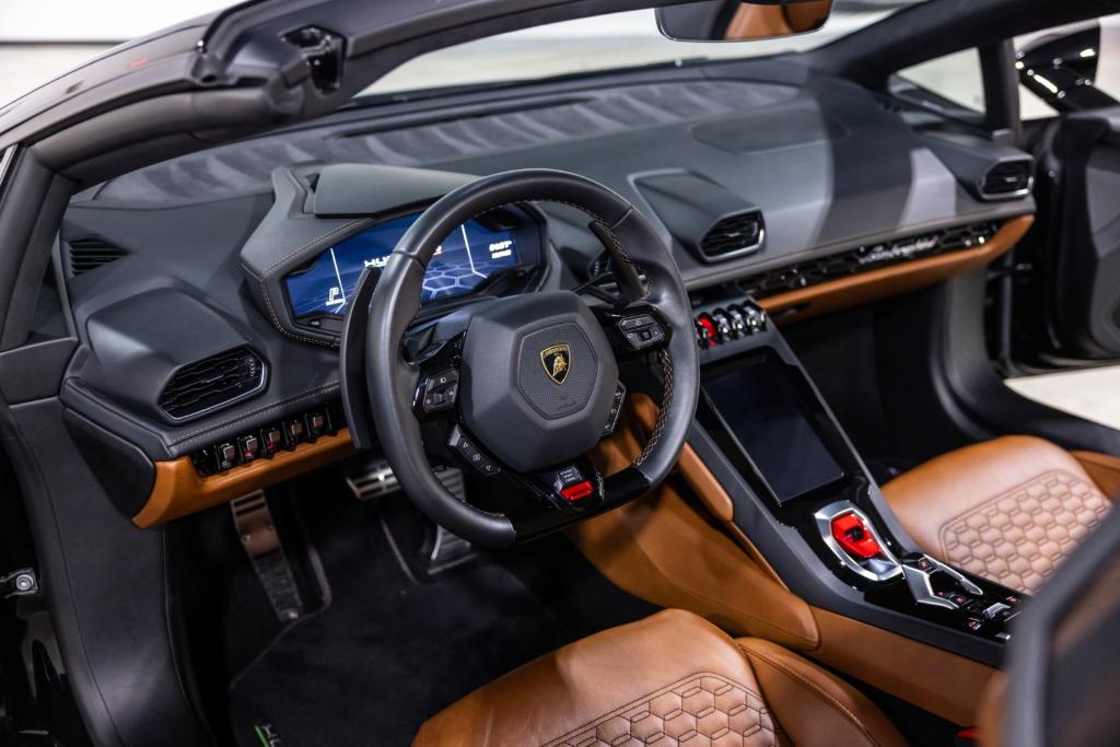 صورة مصغرة 36 لـ 2023 Lamborghini HURACAN EVO BASE