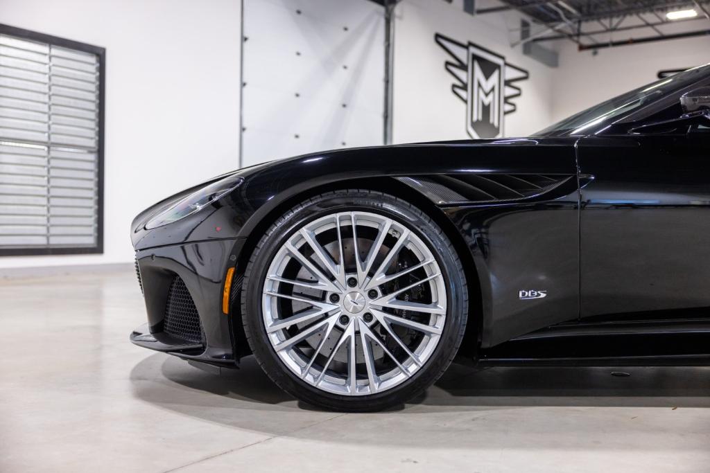 2022 Aston Martin DBS SUPERLEGGERA — миниатюра 20
