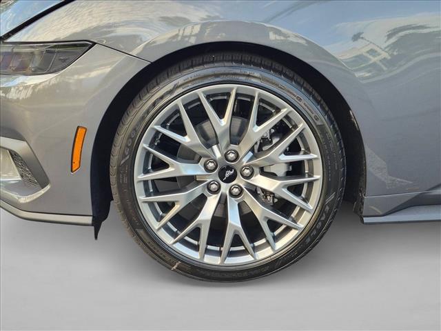 2026 FORD MUSTANG ECOBOOST PREMIUM — фото 9