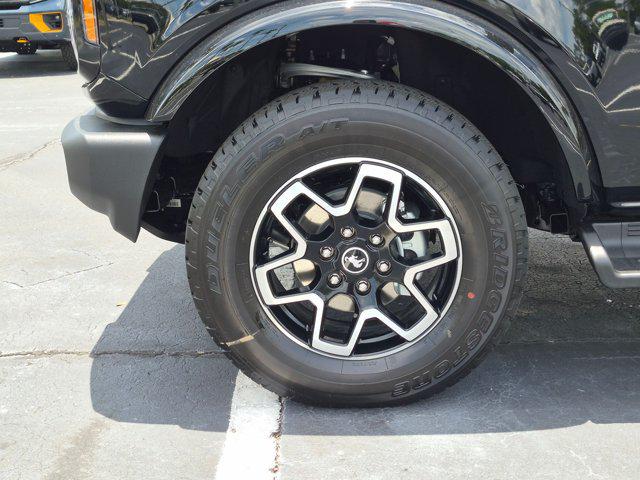 صورة 9 لـ 2026 FORD BRONCO OUTER BANKS