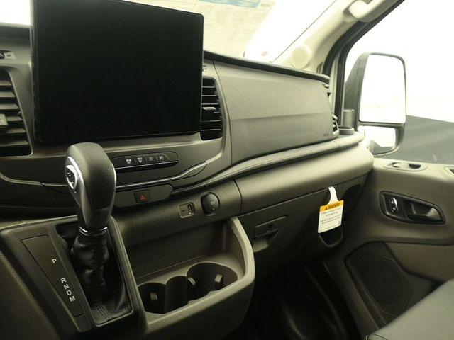 صورة 10 لـ 2026 FORD TRANSIT-250 148 WB MEDIUM ROOF CARGO