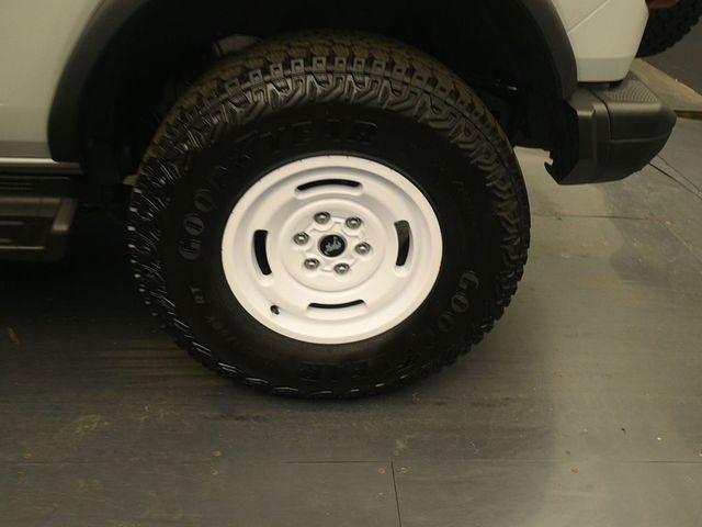 FORD BRONCO - 9