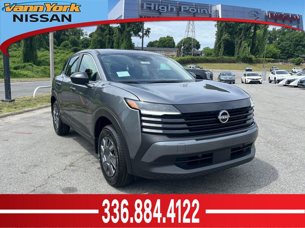 New 2026 Nissan Kicks S