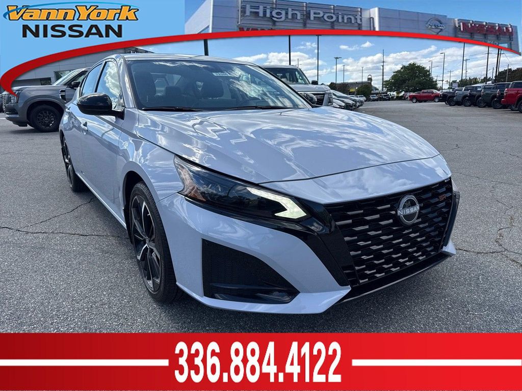 New 2026 Nissan Altima SR FWD